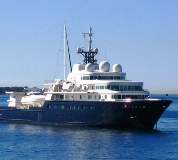 le grand bleu yacht charter